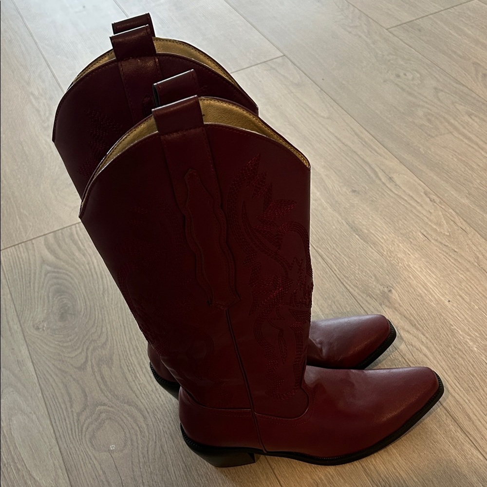 Studio Burgundy Leather Heeled Boots
